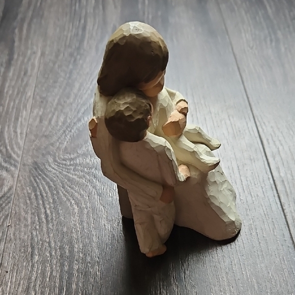 Willow Tree Quietly Figurine - Picture 4 of 5